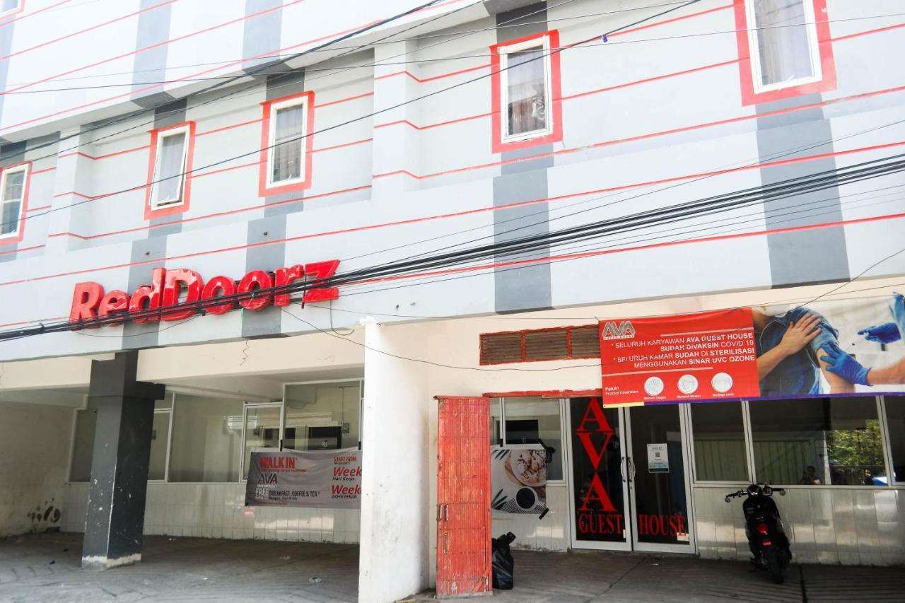 Reddoorz At Jalan Somba Opu Losari Макасар Экстерьер фото